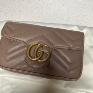 The GG Marmont mini bag in dusty pink